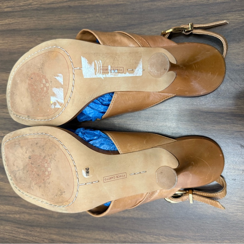 Vince Camuto Tan Women's Sandals size 11 with gold detail - Picture 5 of 7